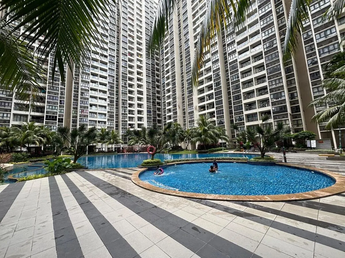 Pool View 3 Bedroom & 3 Bathroom Whole Unit Johor Bahru